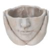 Béžovo-šedý cementový květináč ruce podpírající obličej - 18*18*13 cm Clayre & Eef Clayre & Eef www.eLovci.cz